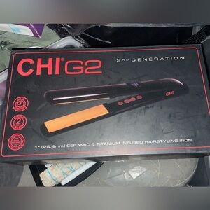 G2 Black and Gold Hairstyling Iron
